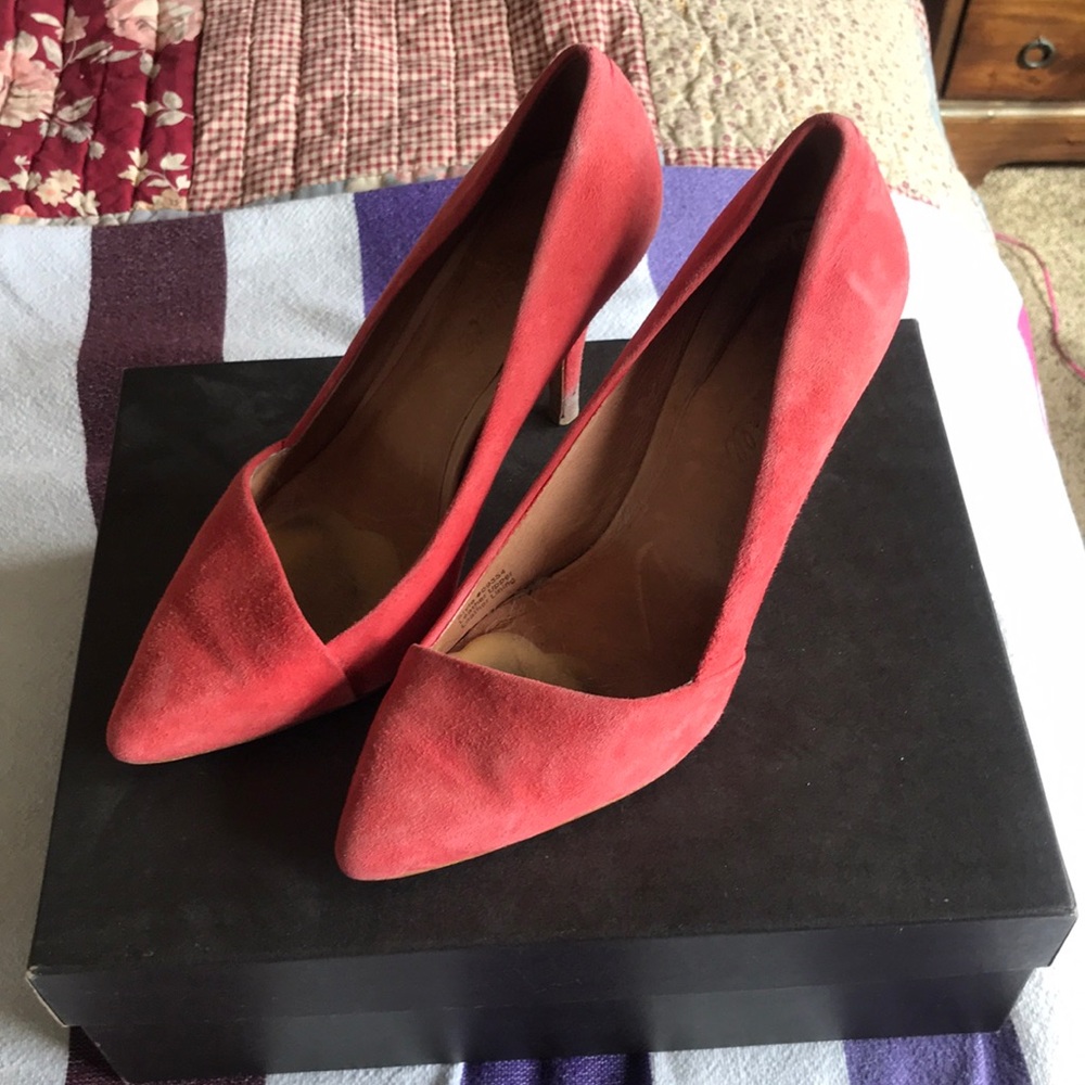Madewell coral suede heels